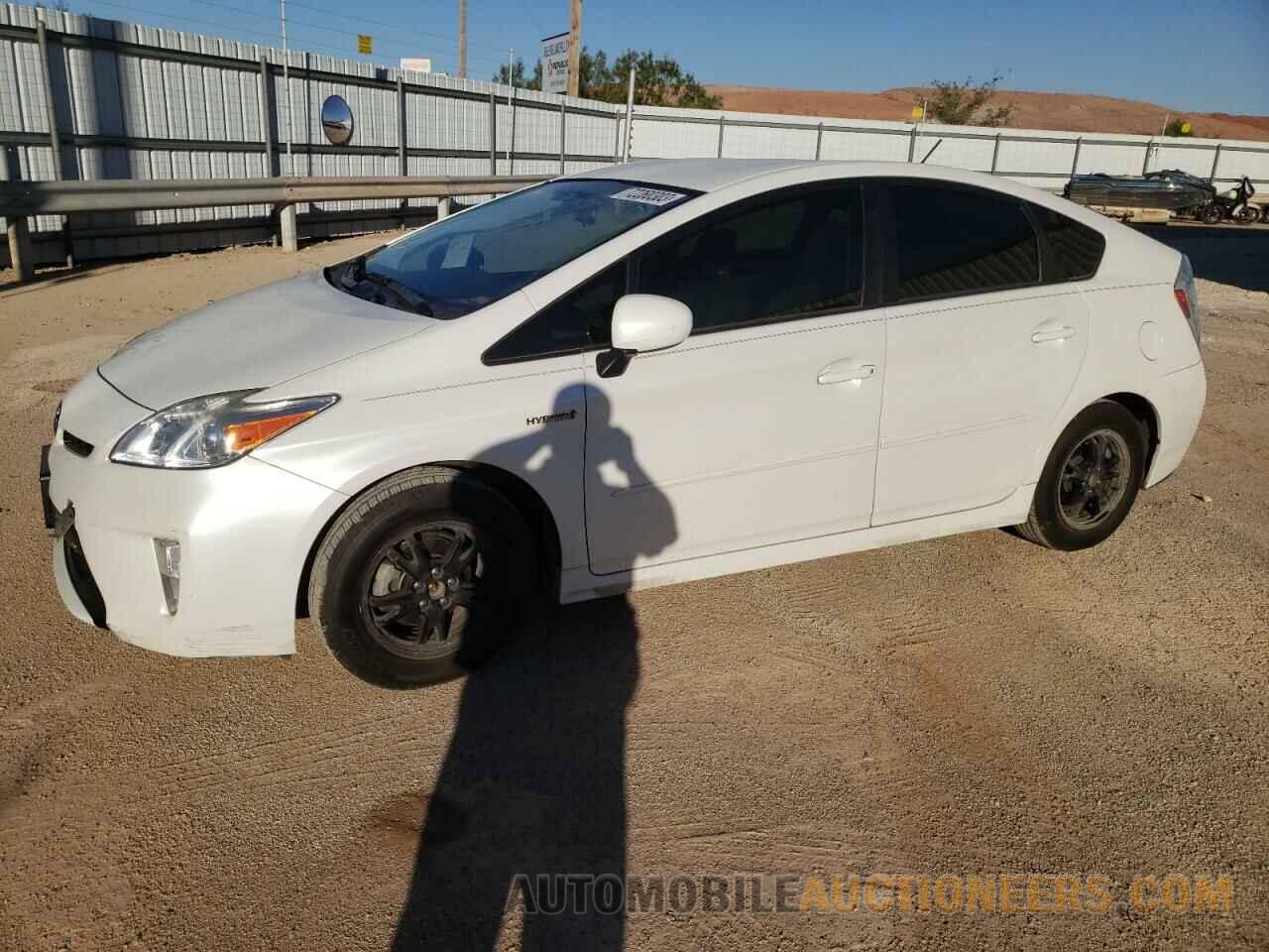 JTDKN3DU5F0413341 TOYOTA PRIUS 2015