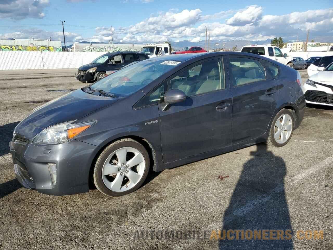 JTDKN3DU5F0422170 TOYOTA PRIUS 2015