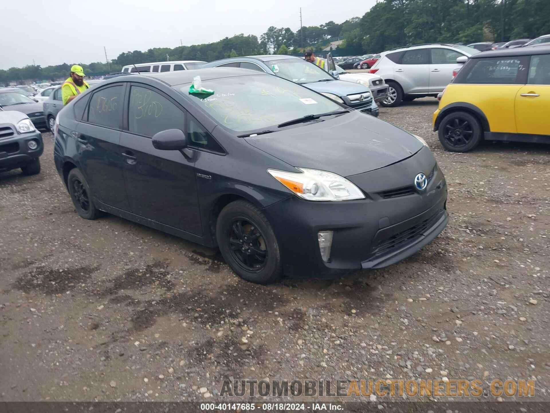 JTDKN3DU5F0431757 TOYOTA PRIUS 2015