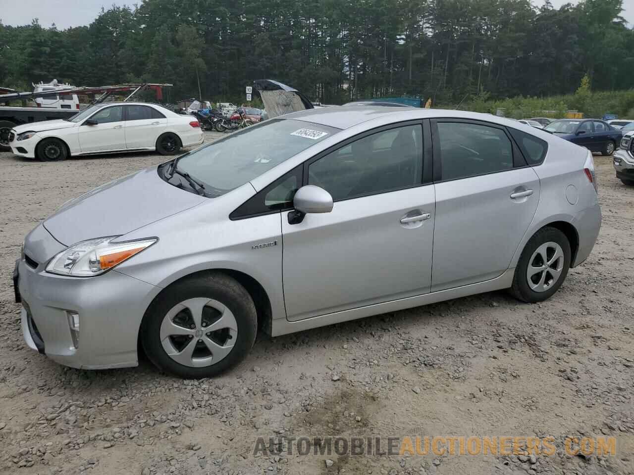 JTDKN3DU5F0436425 TOYOTA PRIUS 2015