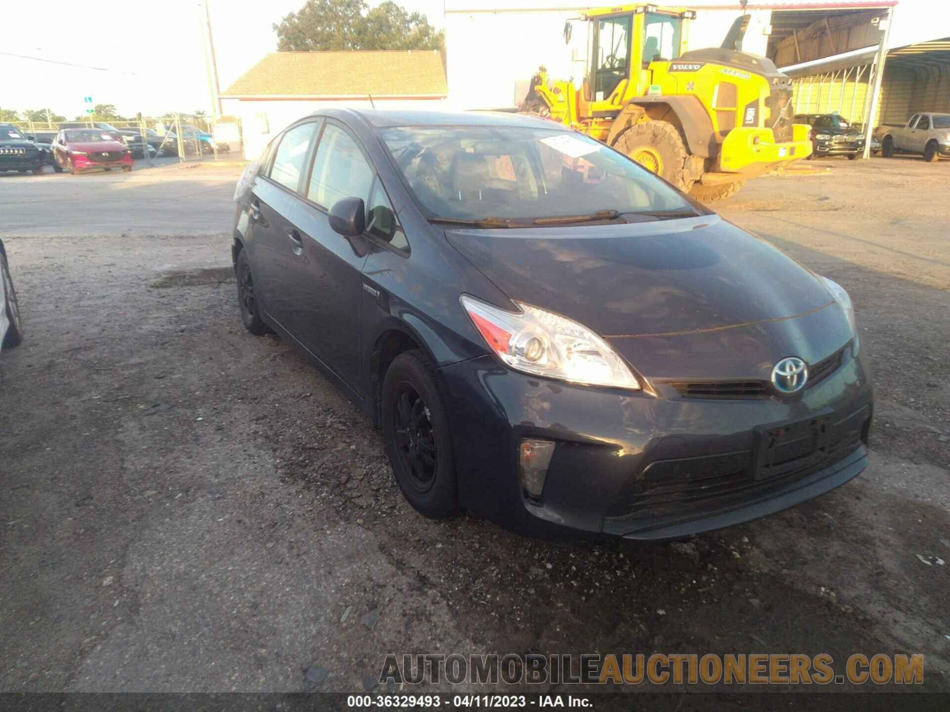 JTDKN3DU5F0439583 TOYOTA PRIUS 2015