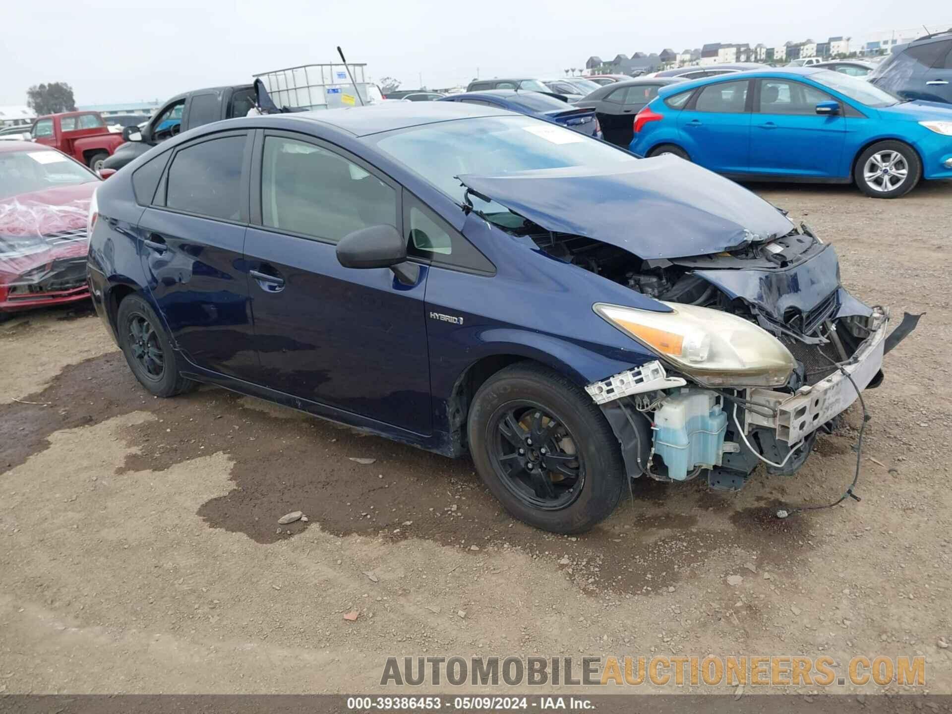 JTDKN3DU5F0441768 TOYOTA PRIUS 2015