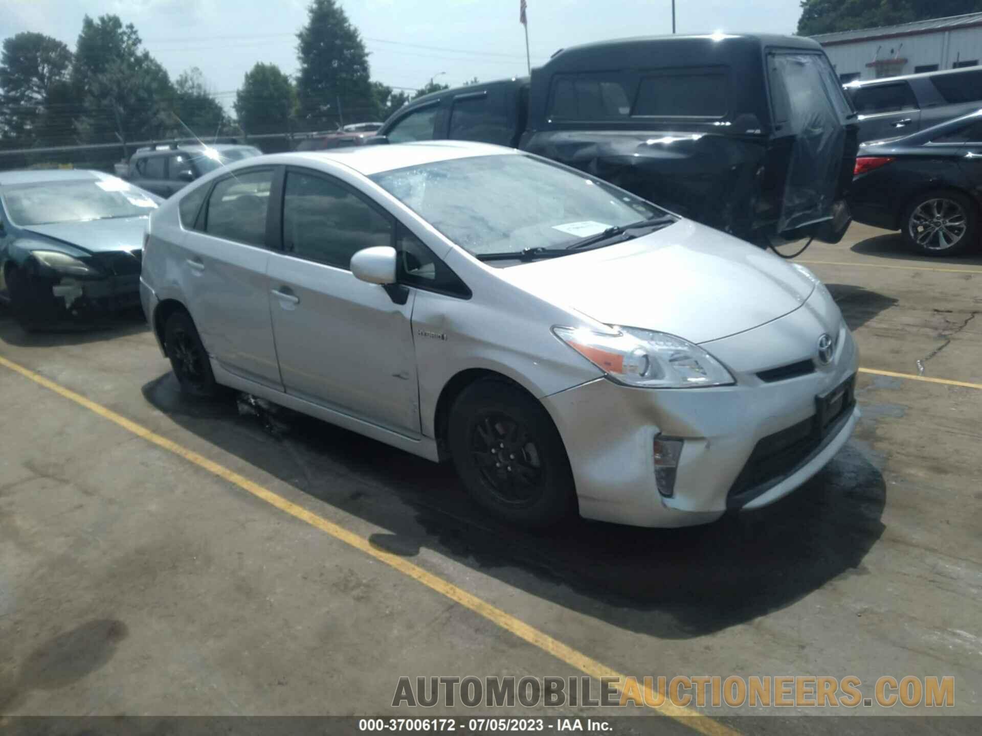 JTDKN3DU5F0442242 TOYOTA PRIUS 2015