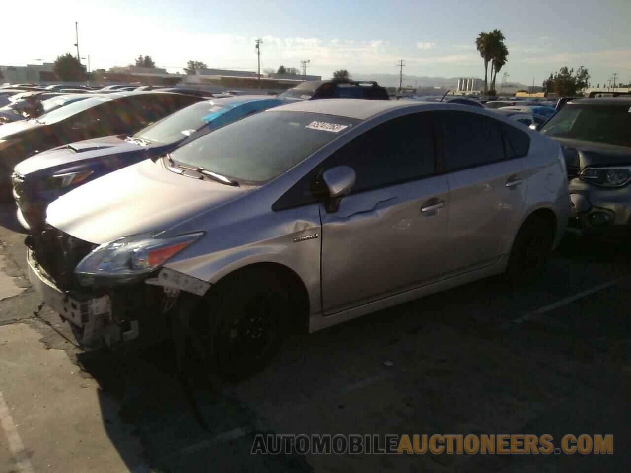 JTDKN3DU5F0465486 TOYOTA PRIUS 2015