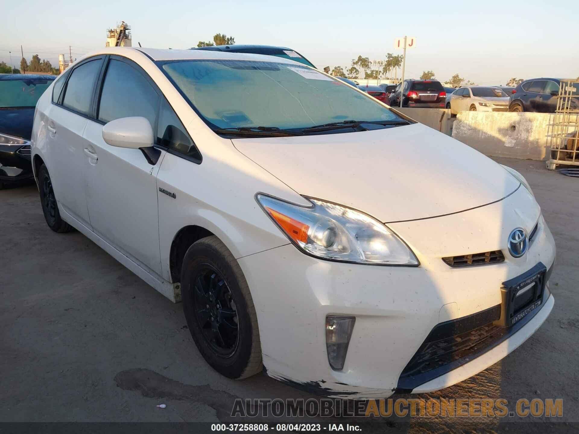 JTDKN3DU5F0475483 TOYOTA PRIUS 2015