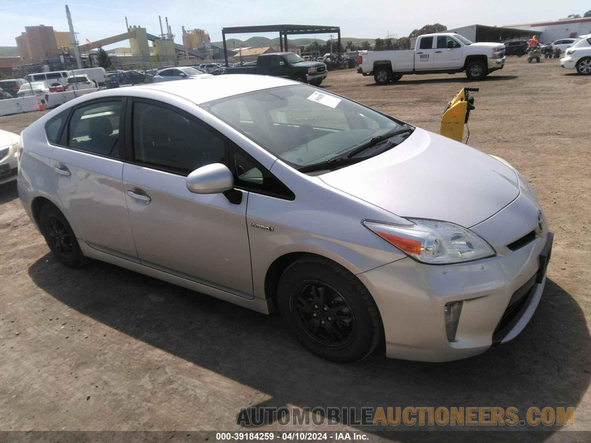 JTDKN3DU5F0476553 TOYOTA PRIUS 2015