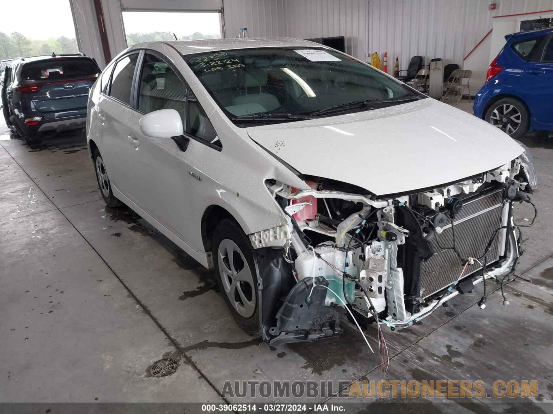 JTDKN3DU5F0477444 TOYOTA PRIUS 2015