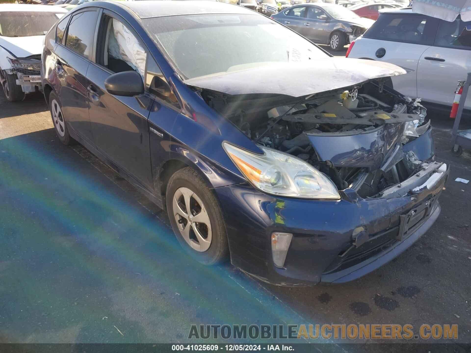 JTDKN3DU5F1864649 TOYOTA PRIUS 2015