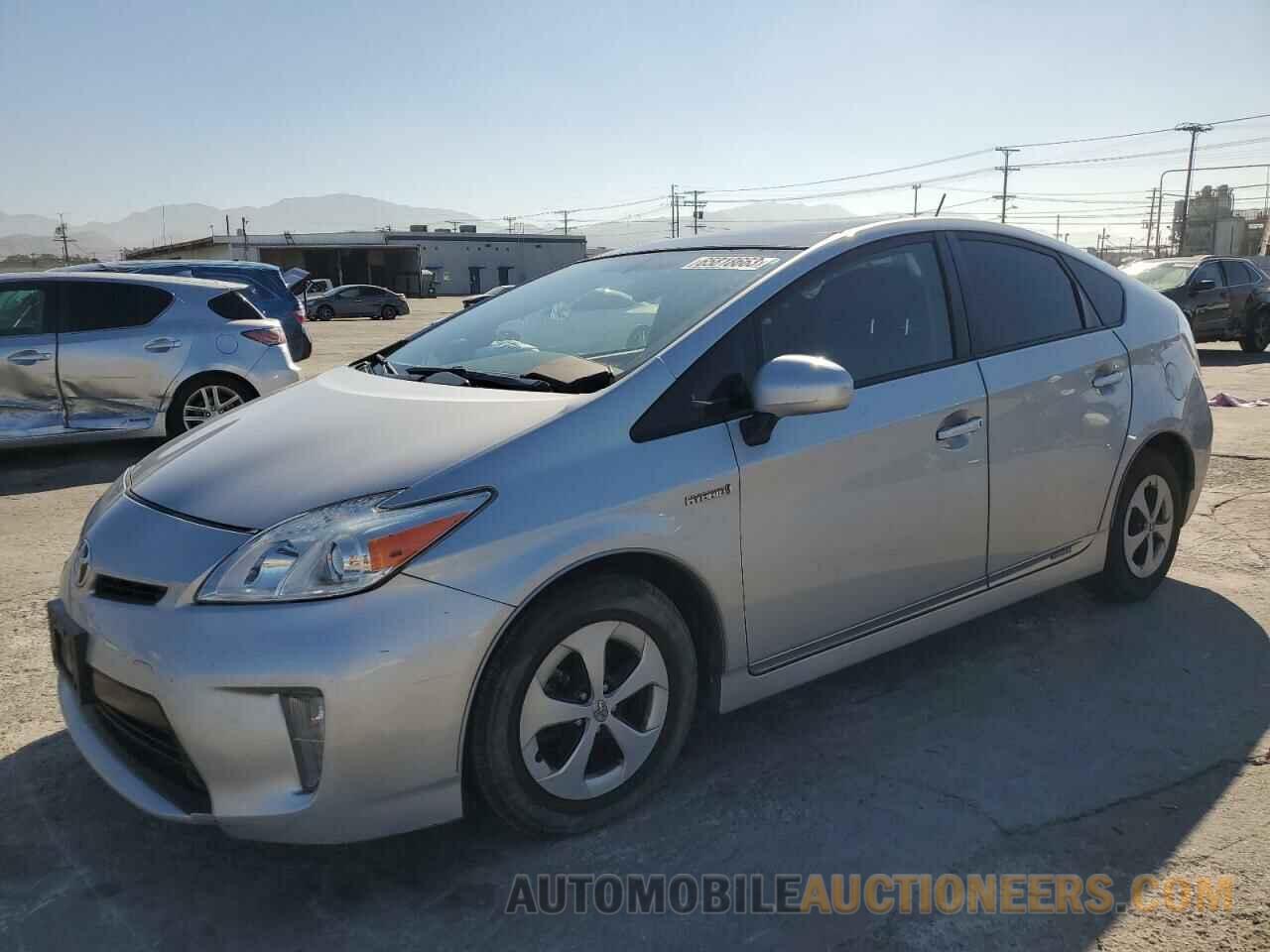 JTDKN3DU5F1876574 TOYOTA PRIUS 2015