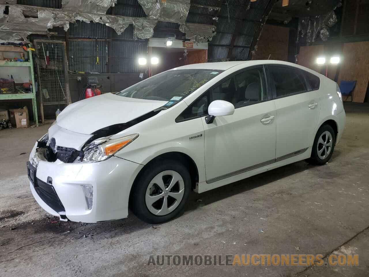 JTDKN3DU5F1878390 TOYOTA PRIUS 2015