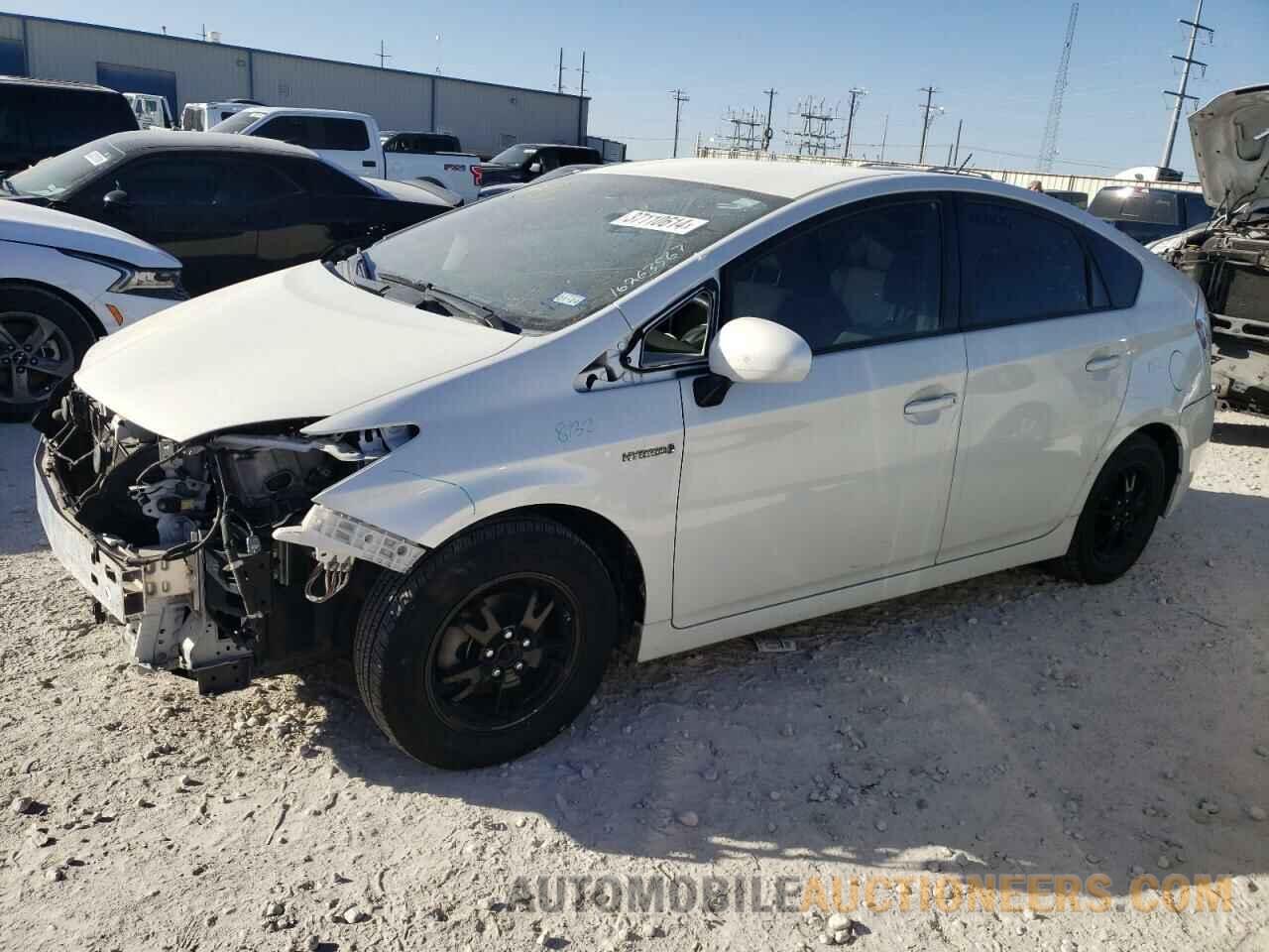 JTDKN3DU5F1895741 TOYOTA PRIUS 2015