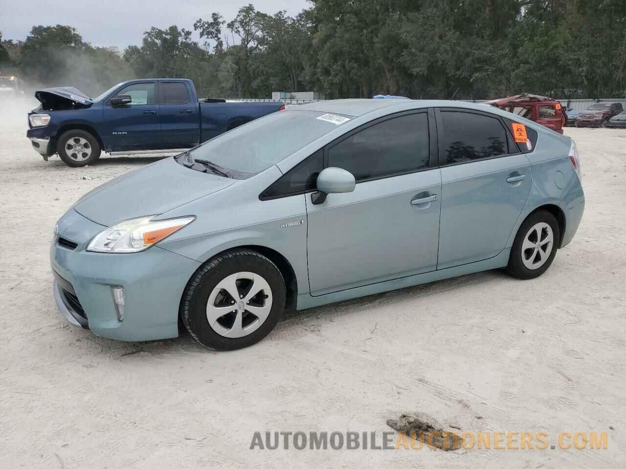 JTDKN3DU5F1901523 TOYOTA PRIUS 2015