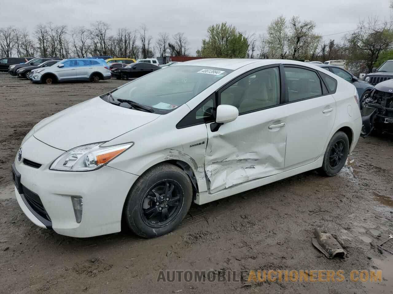 JTDKN3DU5F1902462 TOYOTA PRIUS 2015