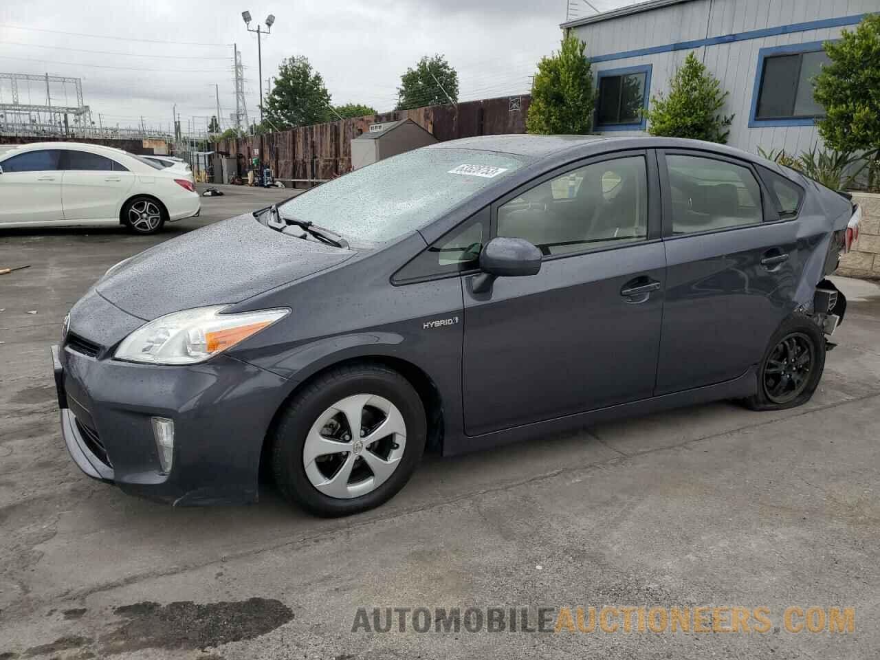 JTDKN3DU5F1910545 TOYOTA PRIUS 2015