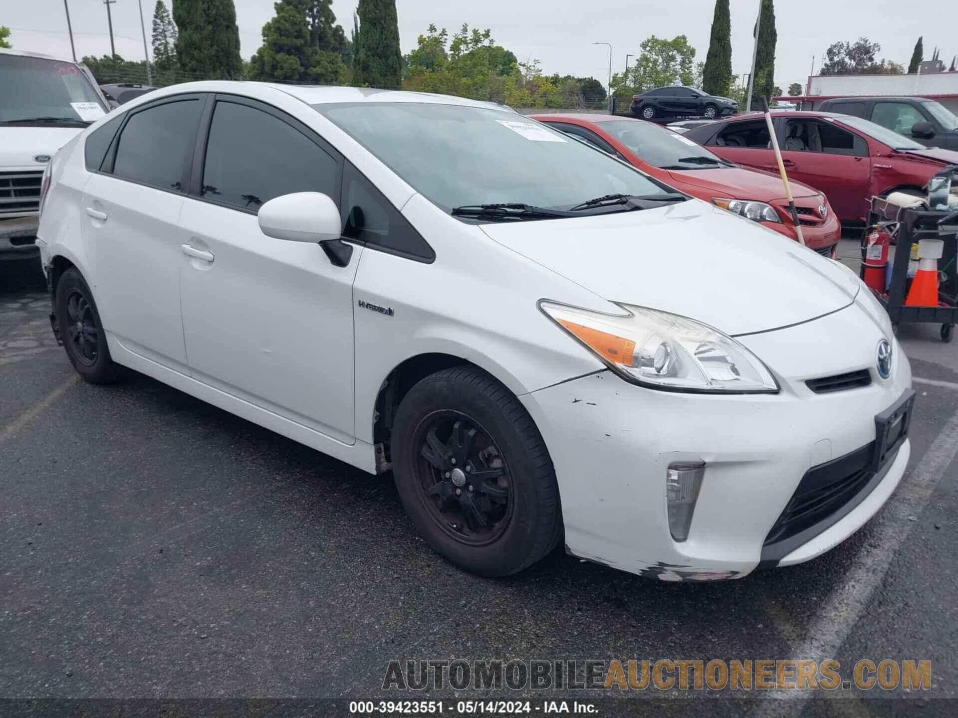 JTDKN3DU5F1911341 TOYOTA PRIUS 2015