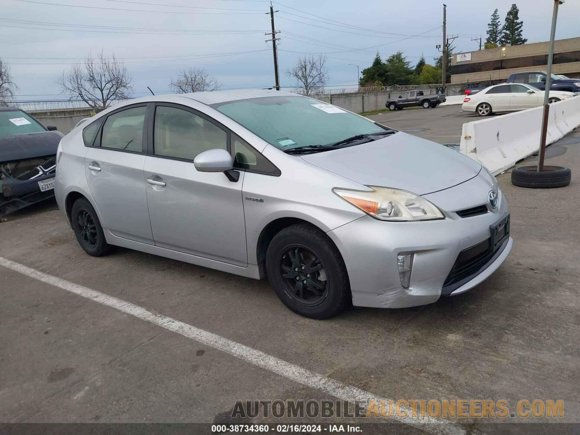 JTDKN3DU5F1914272 TOYOTA PRIUS 2015