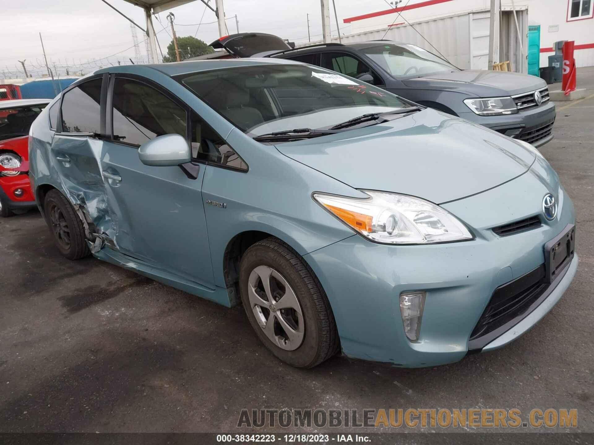 JTDKN3DU5F1917074 TOYOTA PRIUS 2015