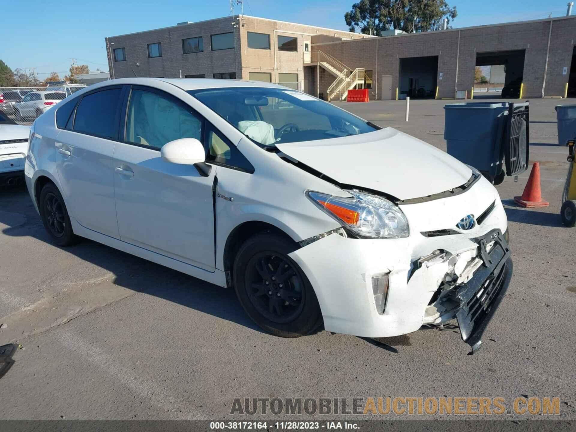 JTDKN3DU5F1934151 TOYOTA PRIUS 2015