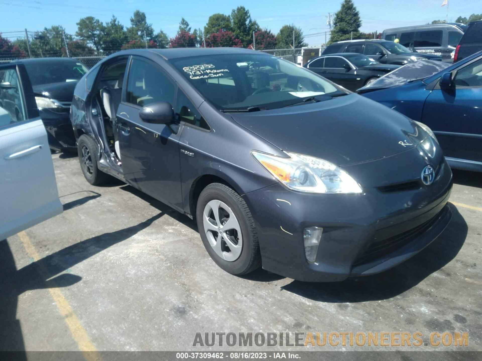 JTDKN3DU5F1943528 TOYOTA PRIUS 2015