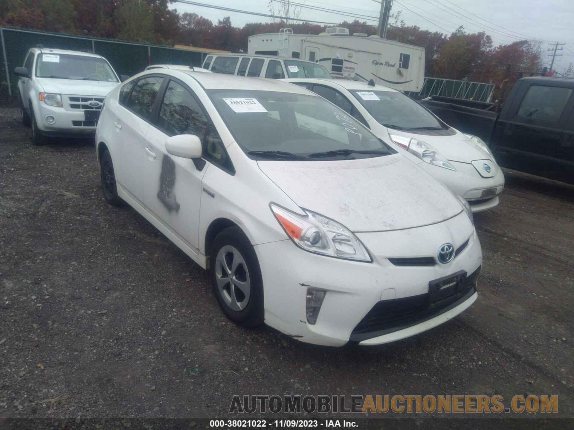 JTDKN3DU5F1952763 TOYOTA PRIUS 2015