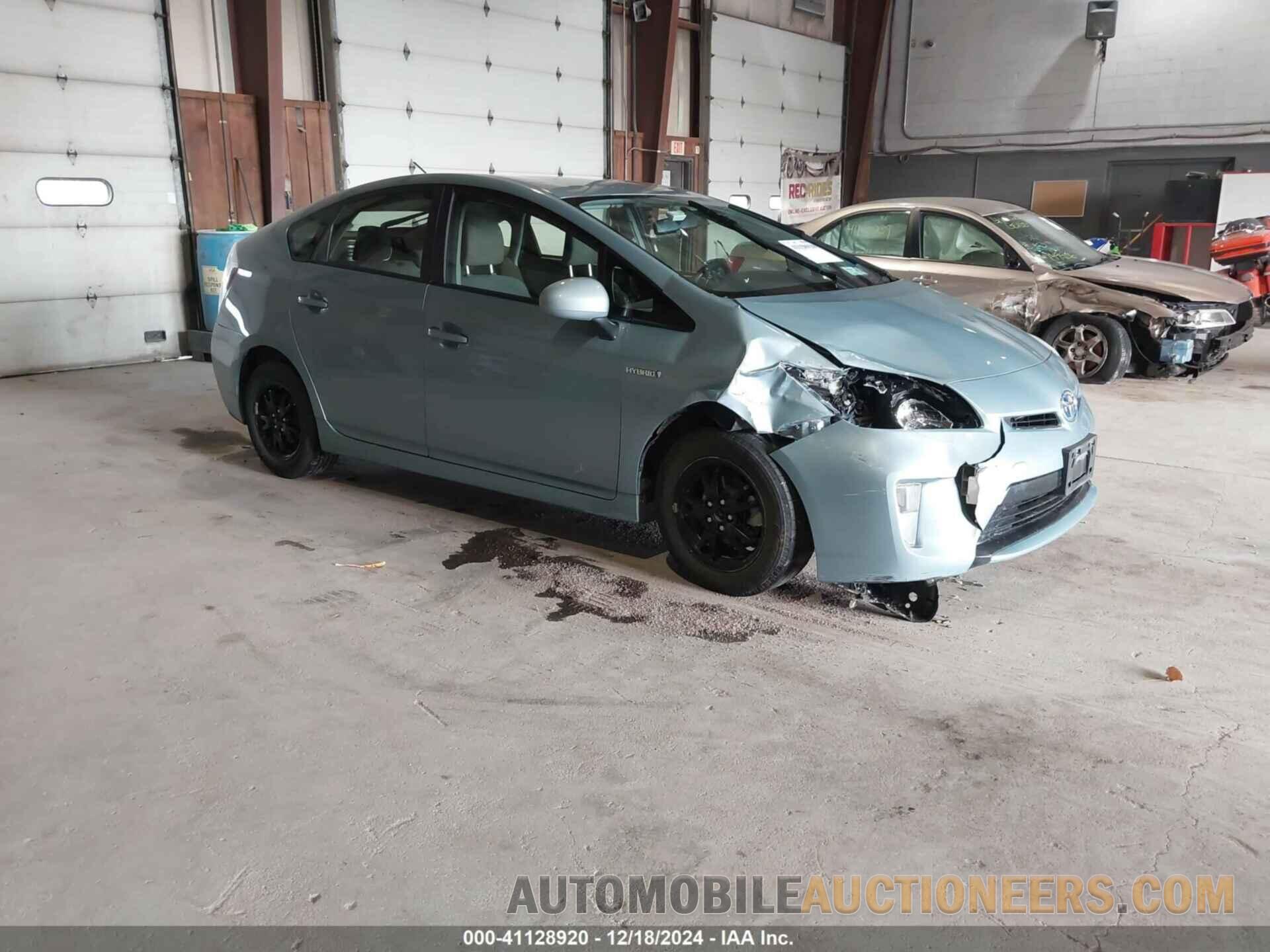 JTDKN3DU5F1964010 TOYOTA PRIUS 2015