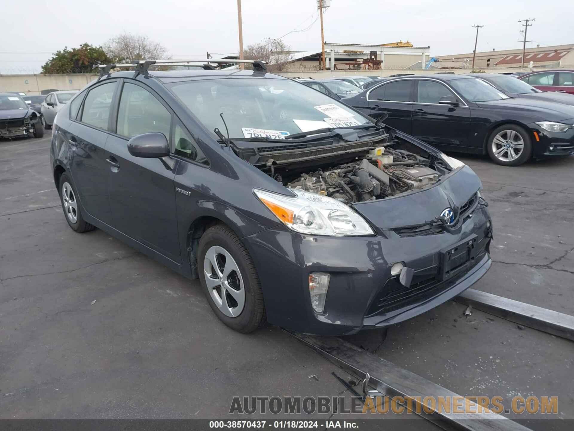 JTDKN3DU5F1979834 TOYOTA PRIUS 2015