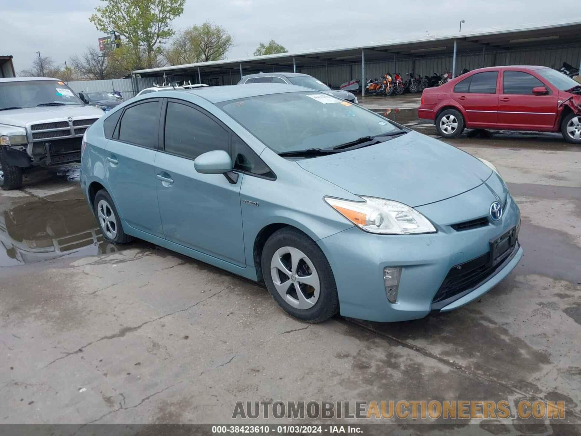 JTDKN3DU5F1986282 TOYOTA PRIUS 2015