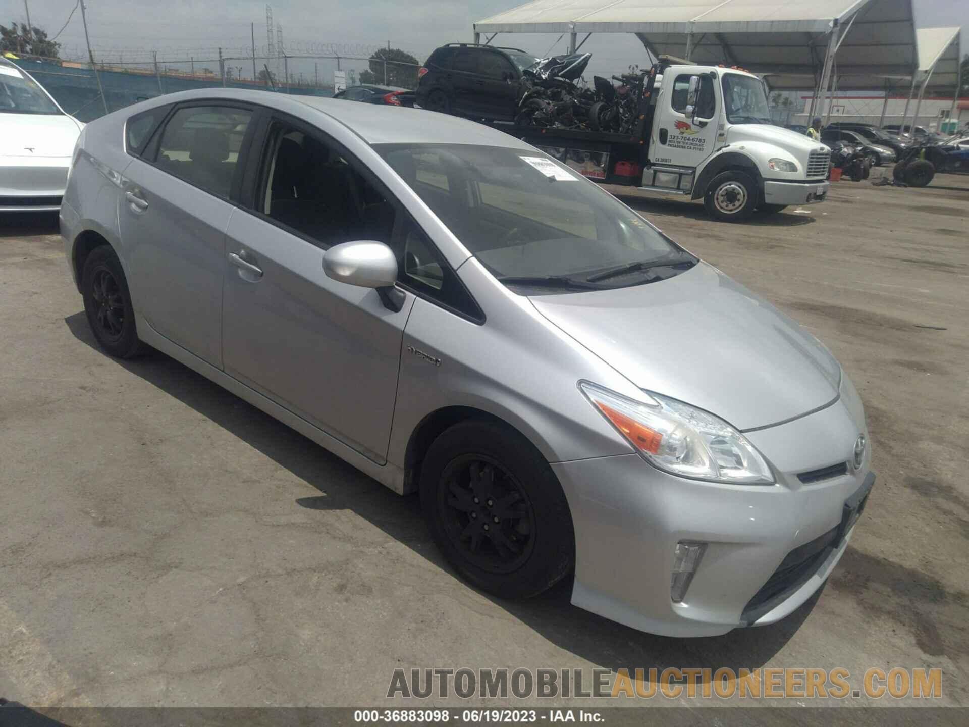 JTDKN3DU5F1994690 TOYOTA PRIUS 2015