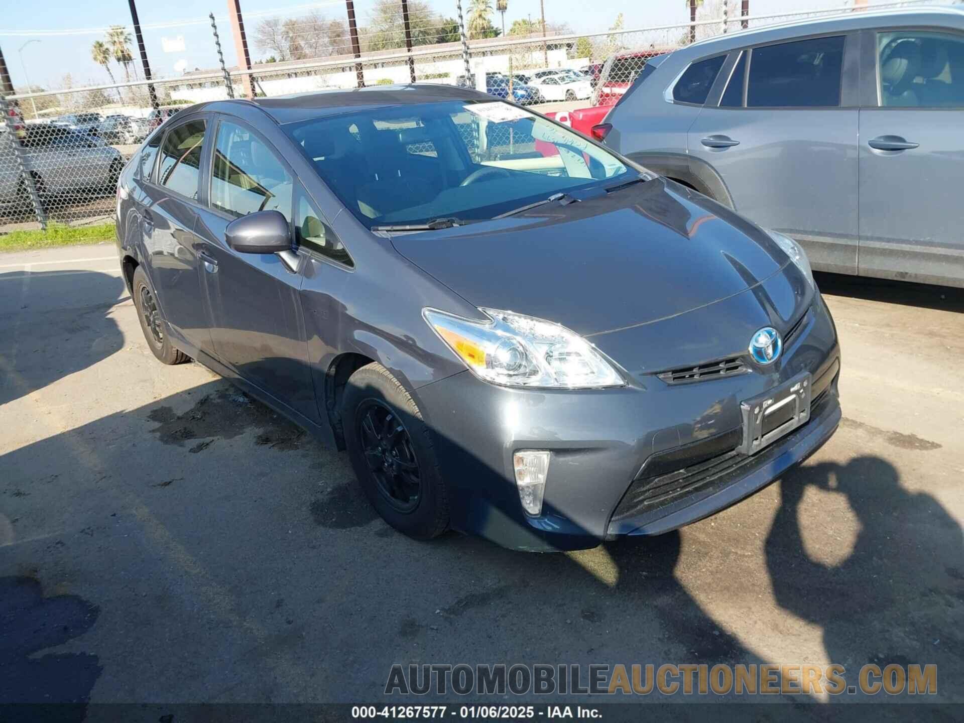 JTDKN3DU6E0358848 TOYOTA PRIUS 2014