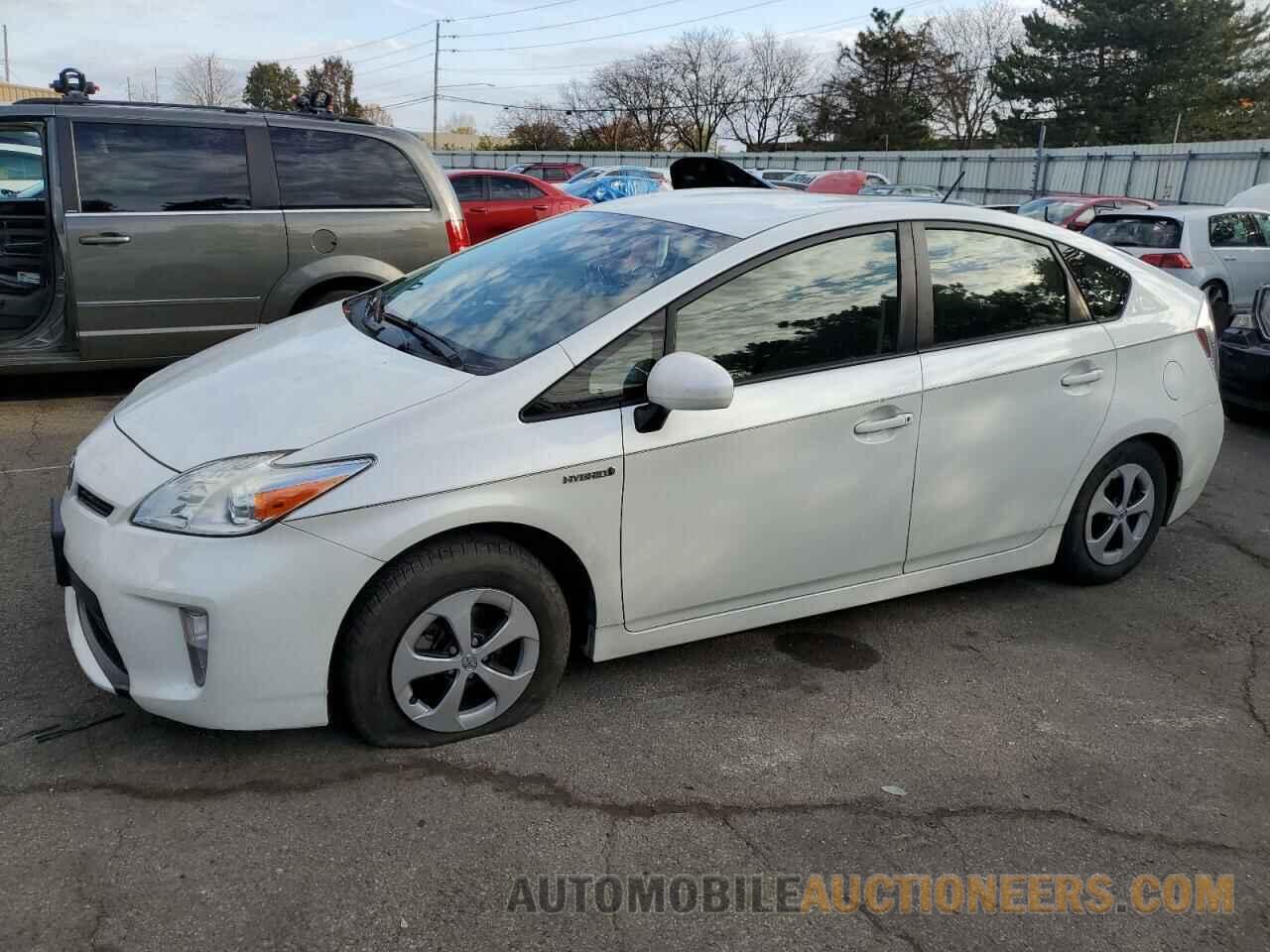 JTDKN3DU6E1766177 TOYOTA PRIUS 2014