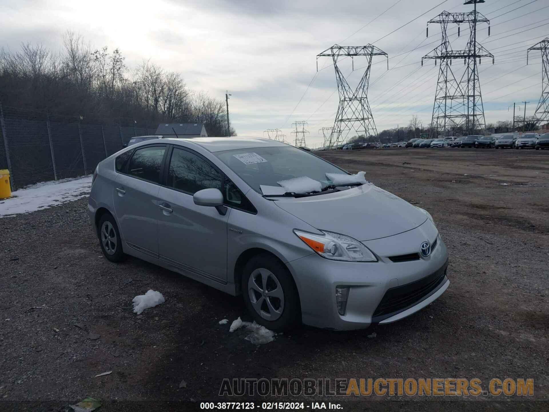 JTDKN3DU6F0425207 TOYOTA PRIUS 2015