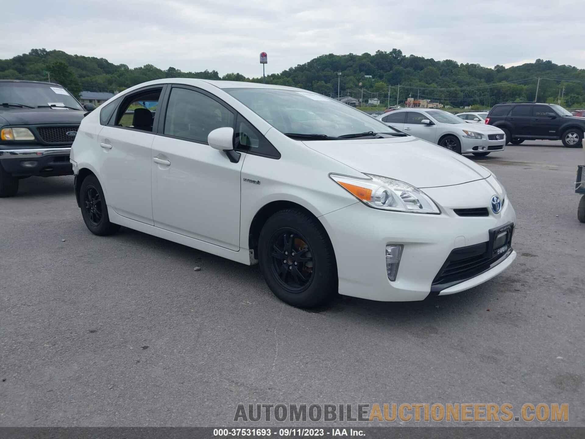 JTDKN3DU6F0430990 TOYOTA PRIUS 2015