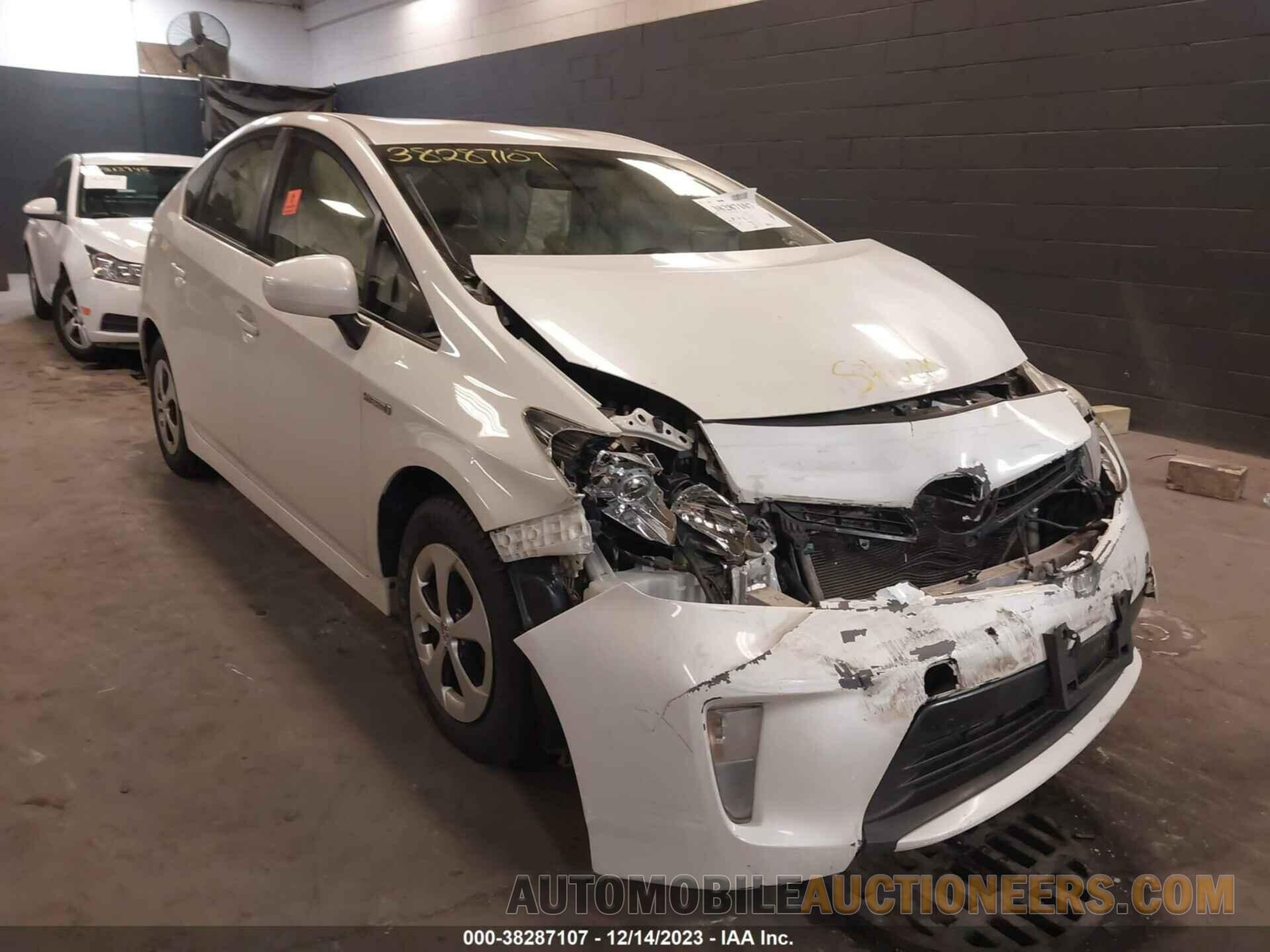 JTDKN3DU6F0439124 TOYOTA PRIUS 2015