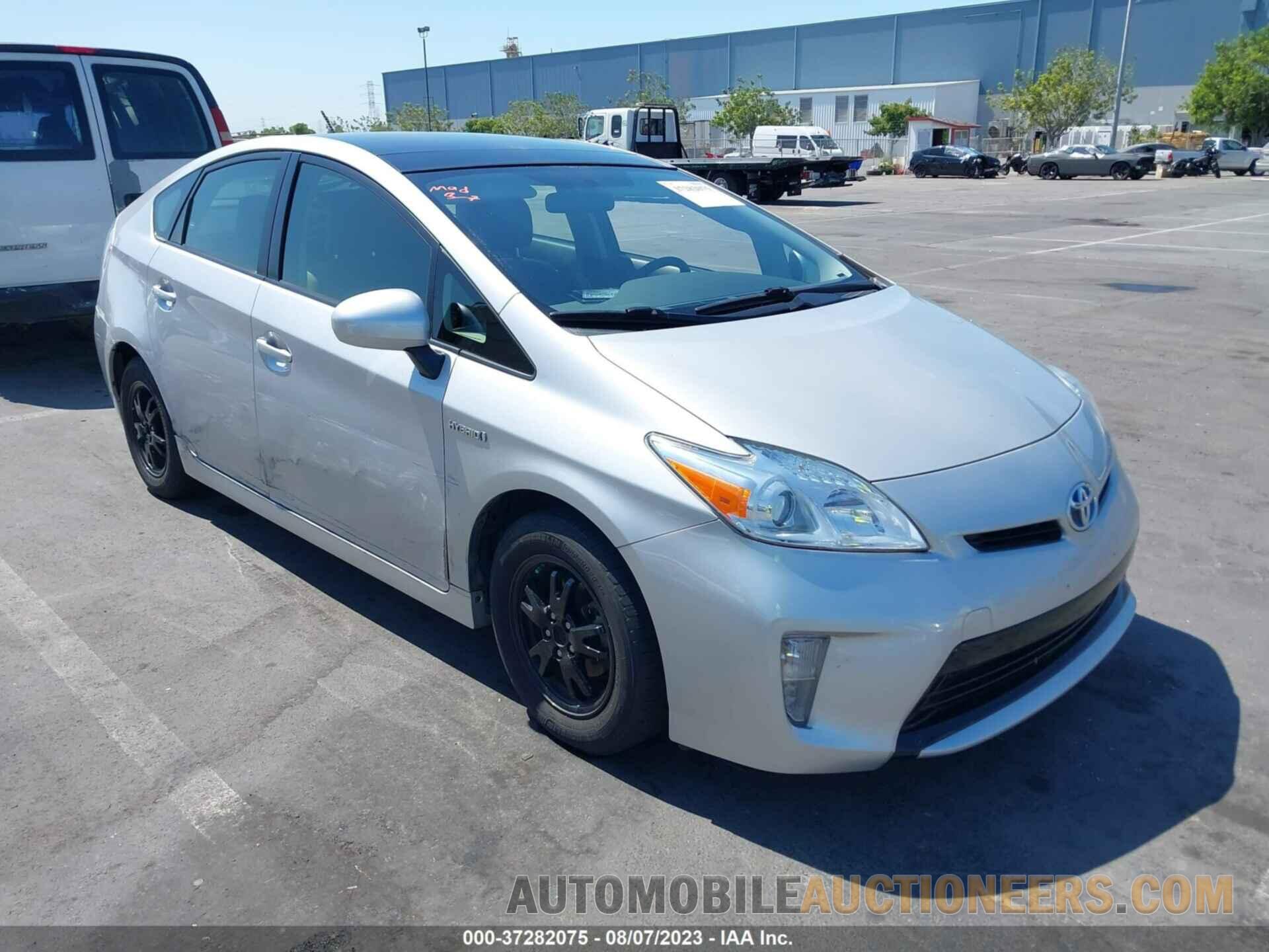 JTDKN3DU6F0447482 TOYOTA PRIUS 2015