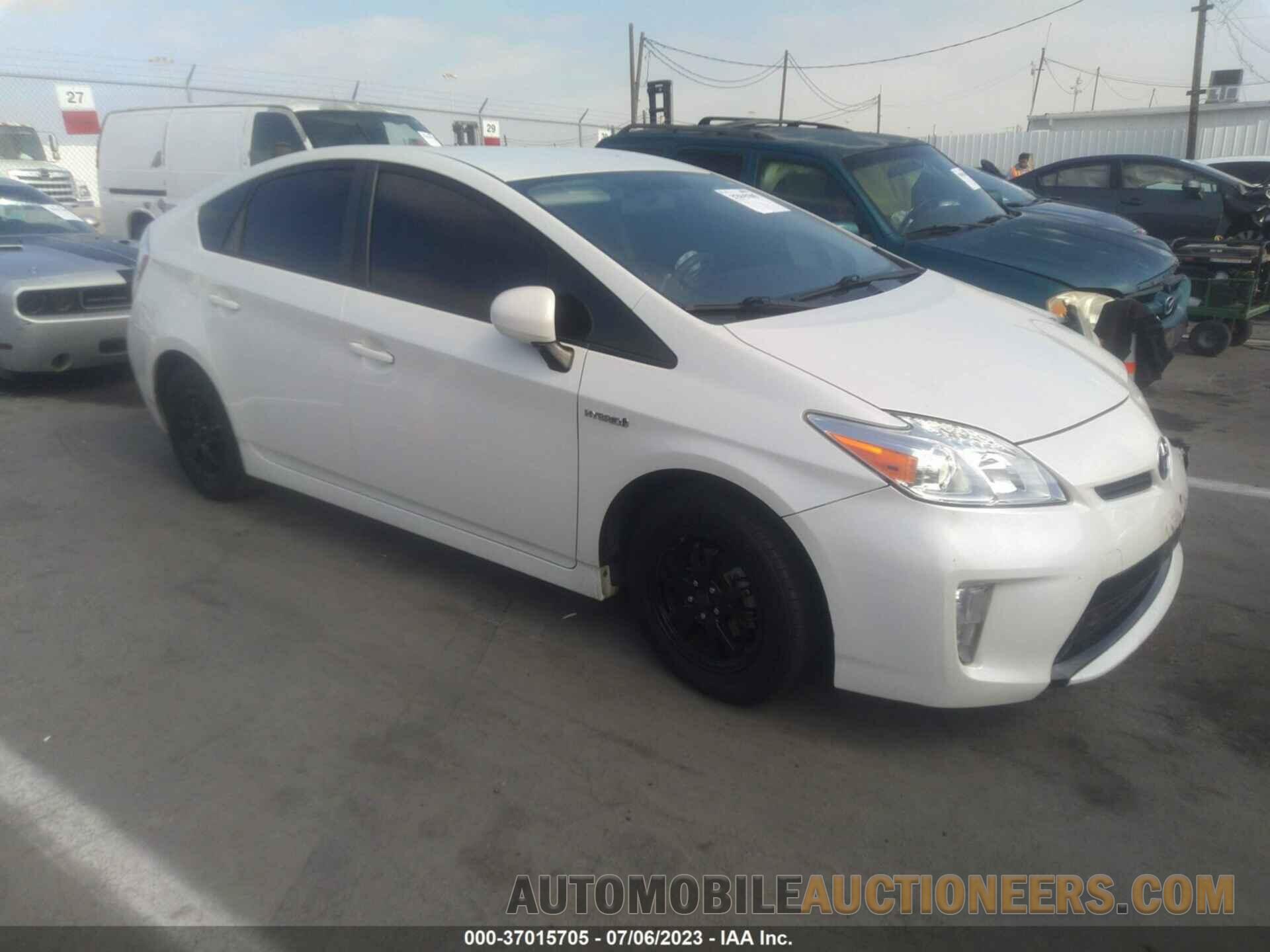 JTDKN3DU6F0454240 TOYOTA PRIUS 2015