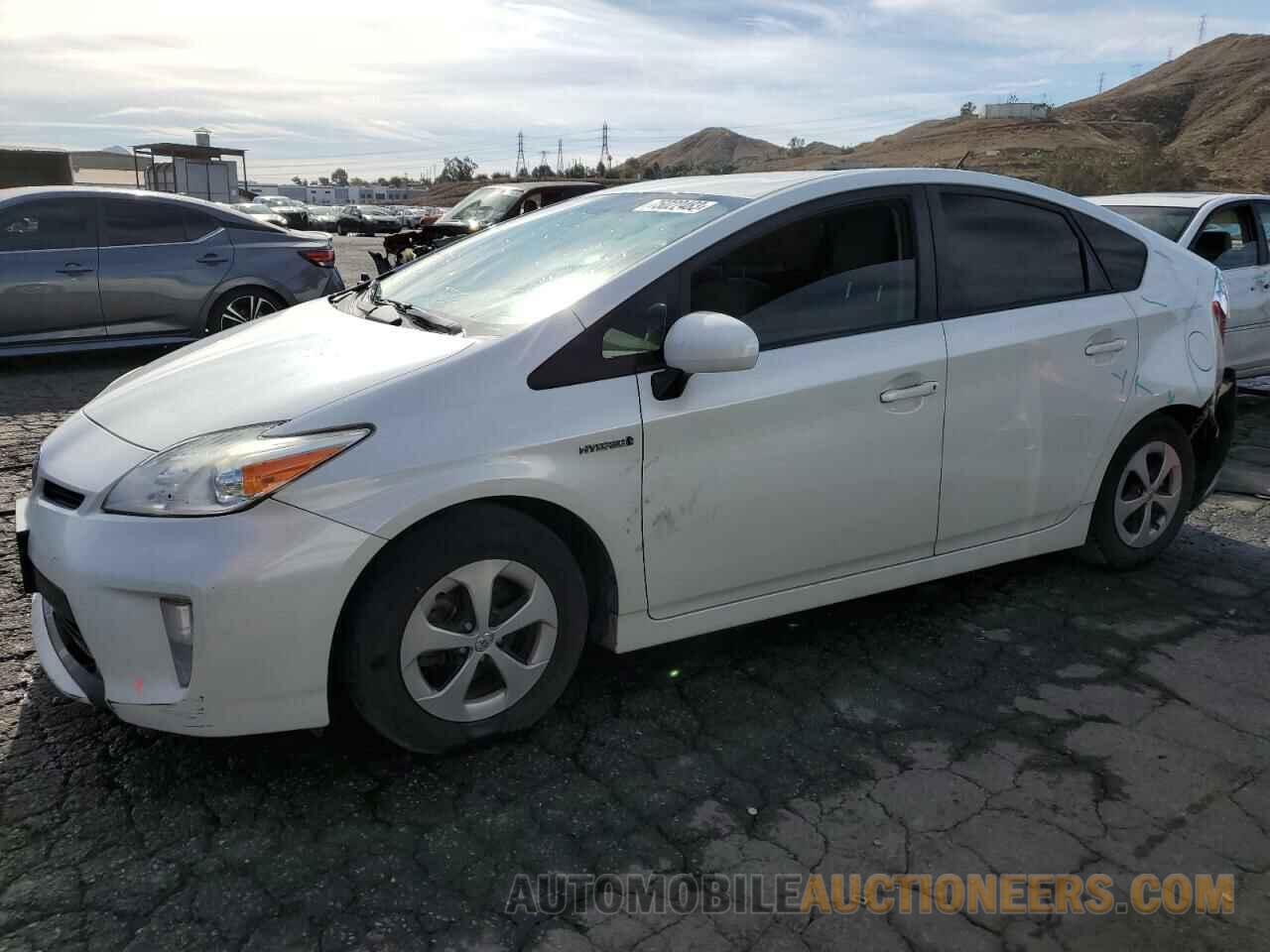 JTDKN3DU6F1899247 TOYOTA PRIUS 2015