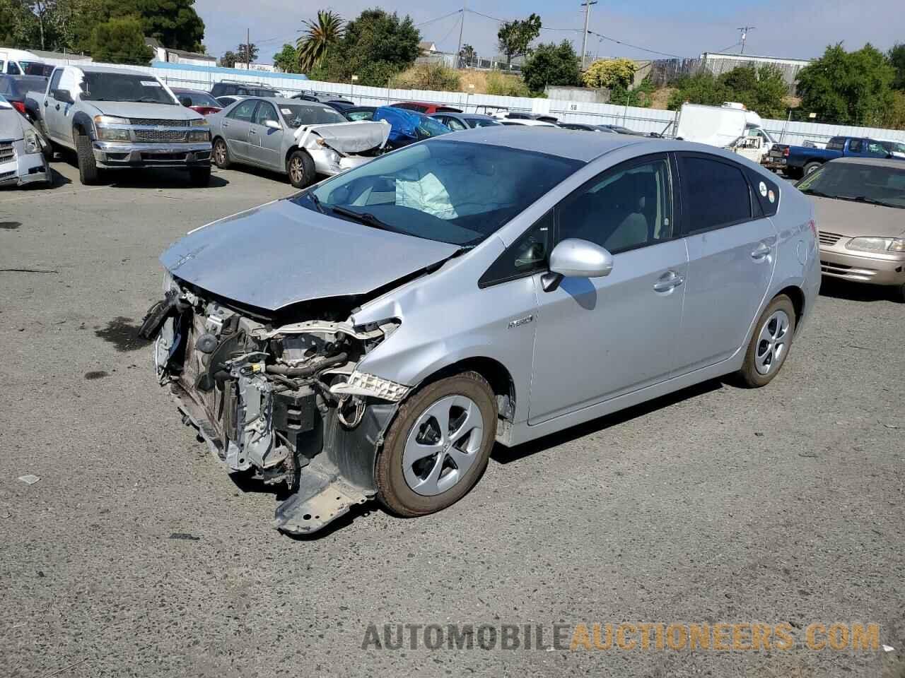 JTDKN3DU6F1903667 TOYOTA PRIUS 2015