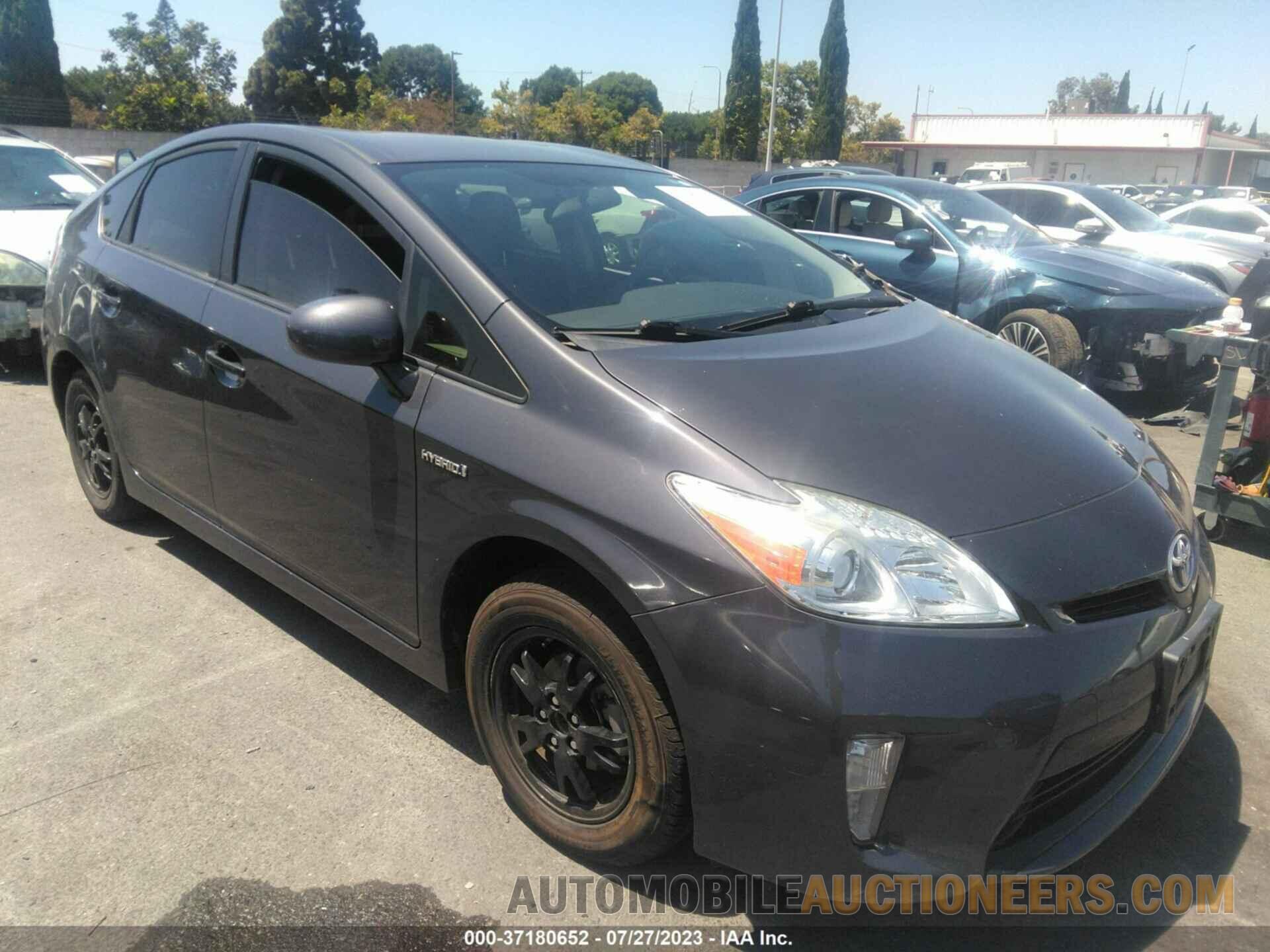 JTDKN3DU6F1910621 TOYOTA PRIUS 2015