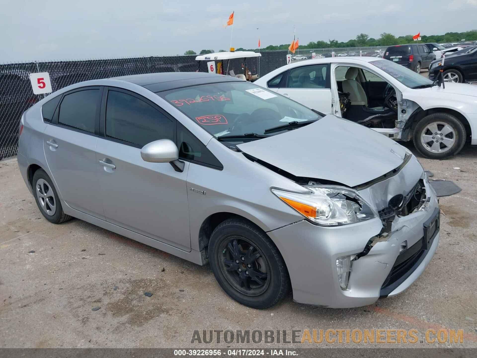 JTDKN3DU6F1926513 TOYOTA PRIUS 2015