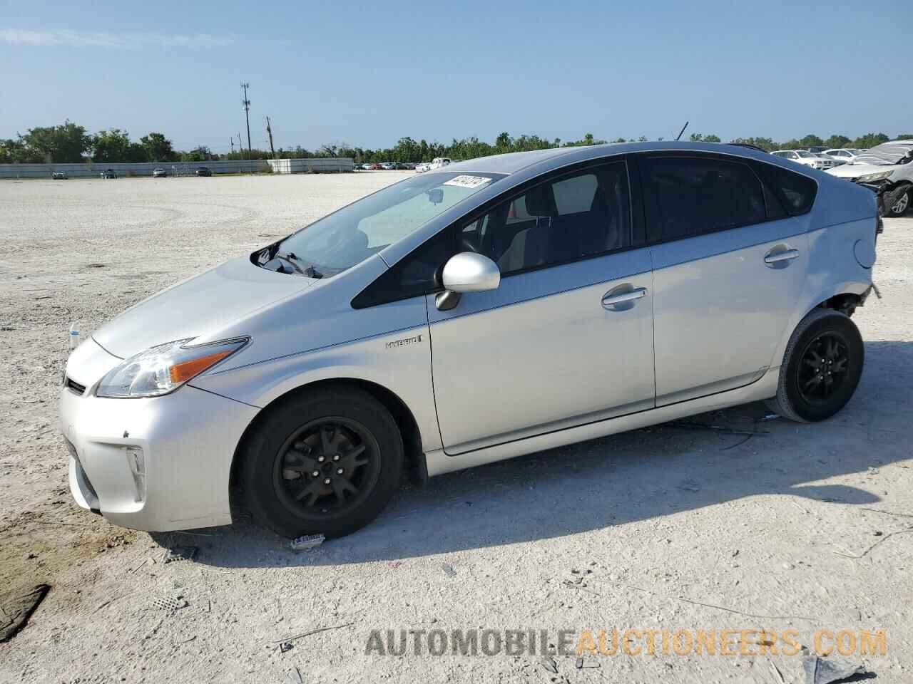 JTDKN3DU6F1940928 TOYOTA PRIUS 2015