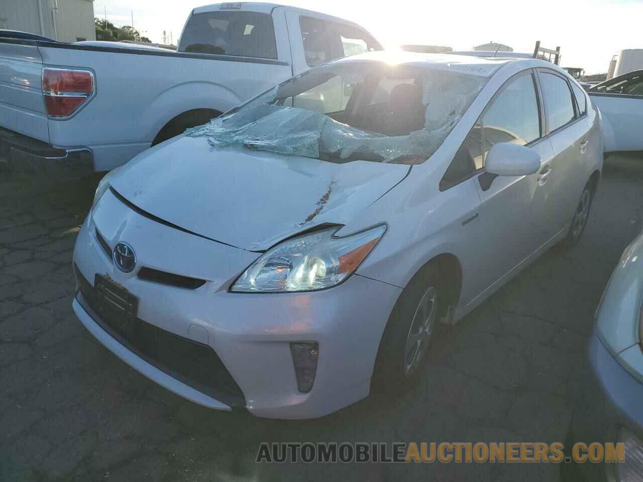 JTDKN3DU6F1946521 TOYOTA PRIUS 2015