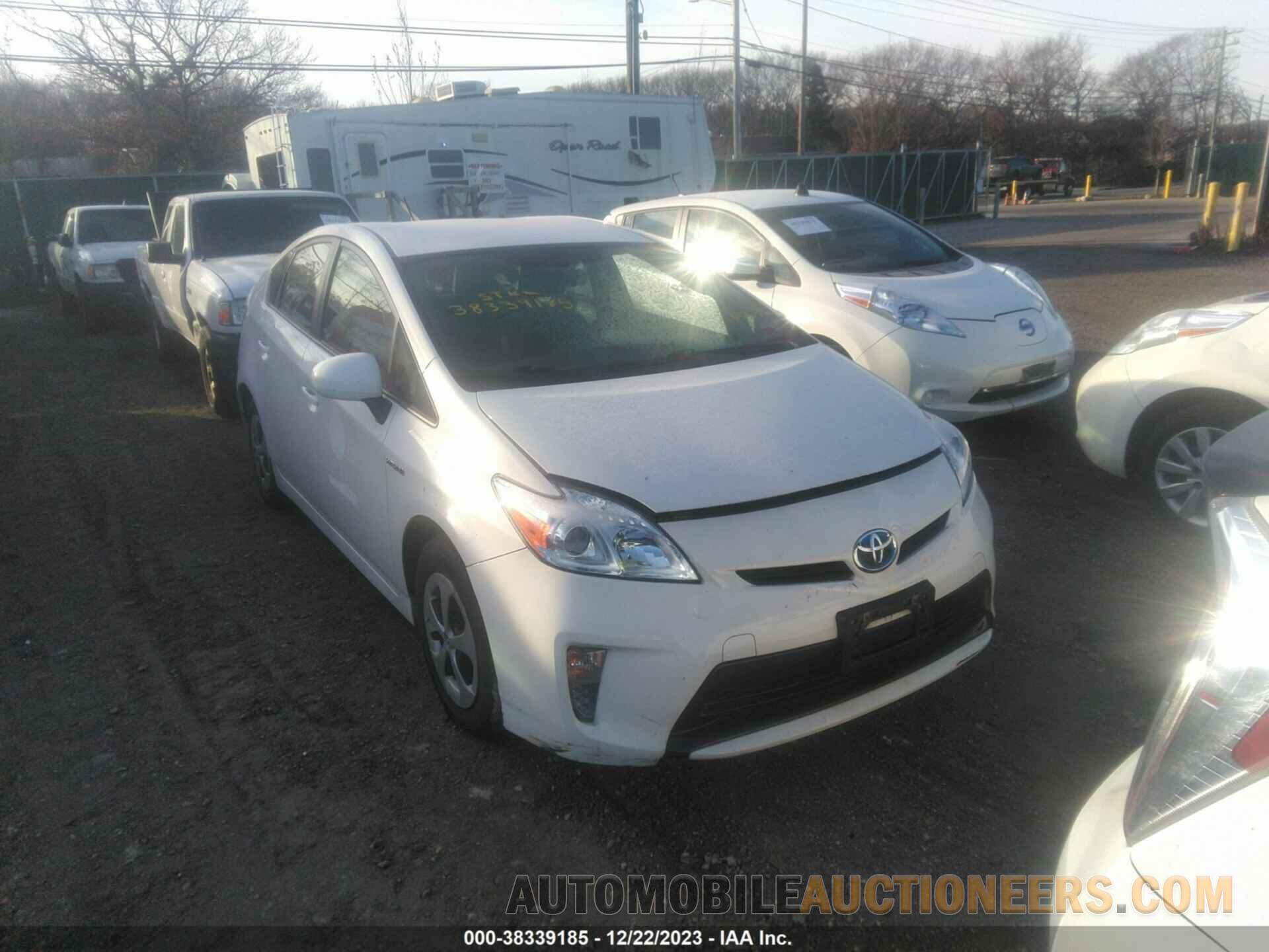 JTDKN3DU6F1951668 TOYOTA PRIUS 2015