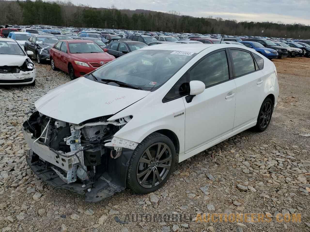 JTDKN3DU6F1951704 TOYOTA PRIUS 2015