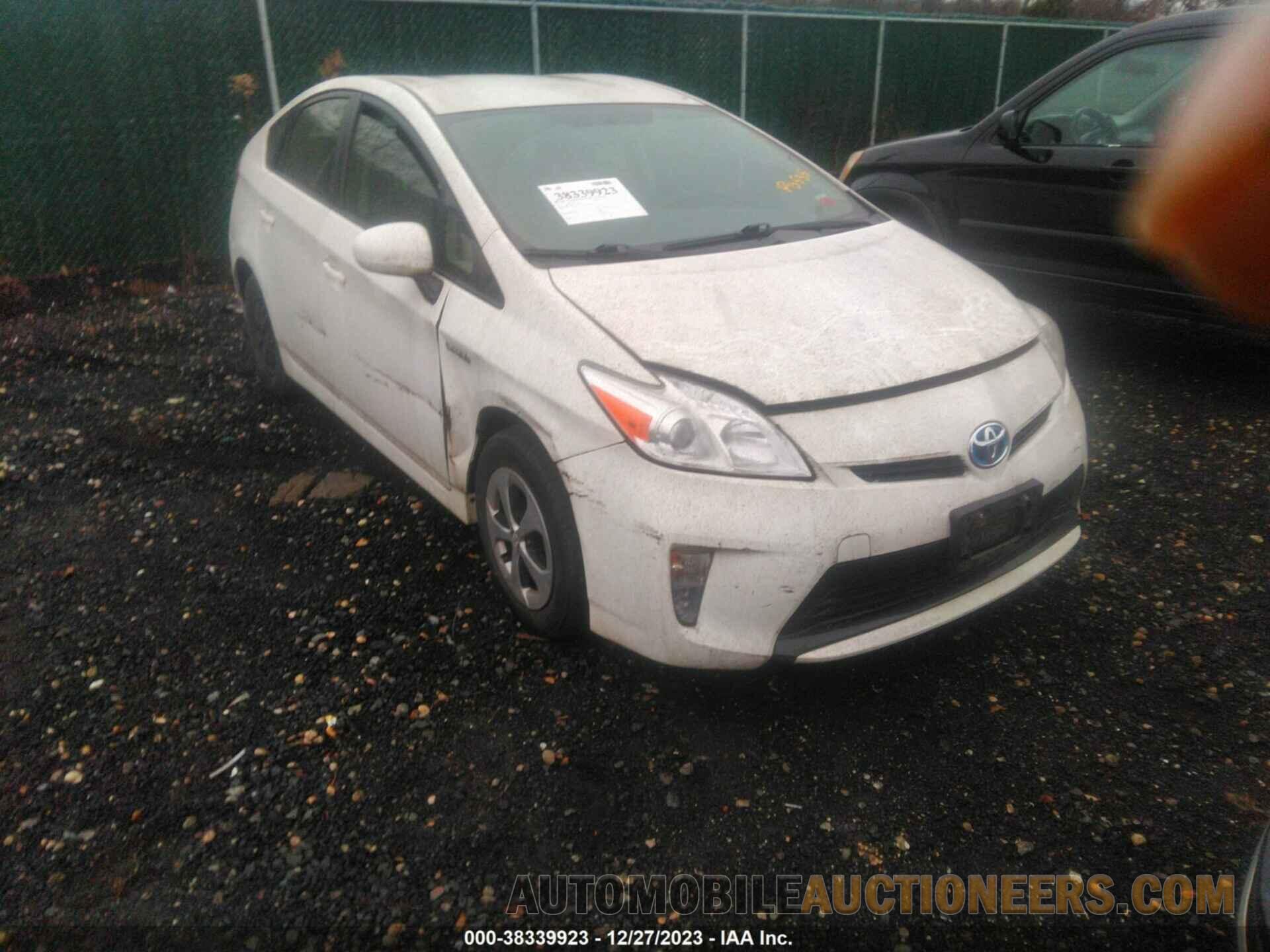 JTDKN3DU6F1952223 TOYOTA PRIUS 2015