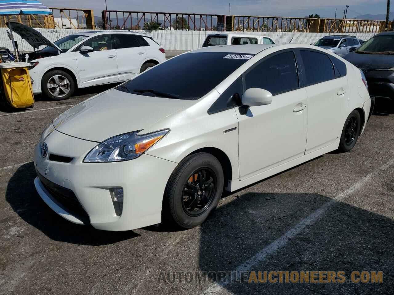 JTDKN3DU6F1955543 TOYOTA PRIUS 2015