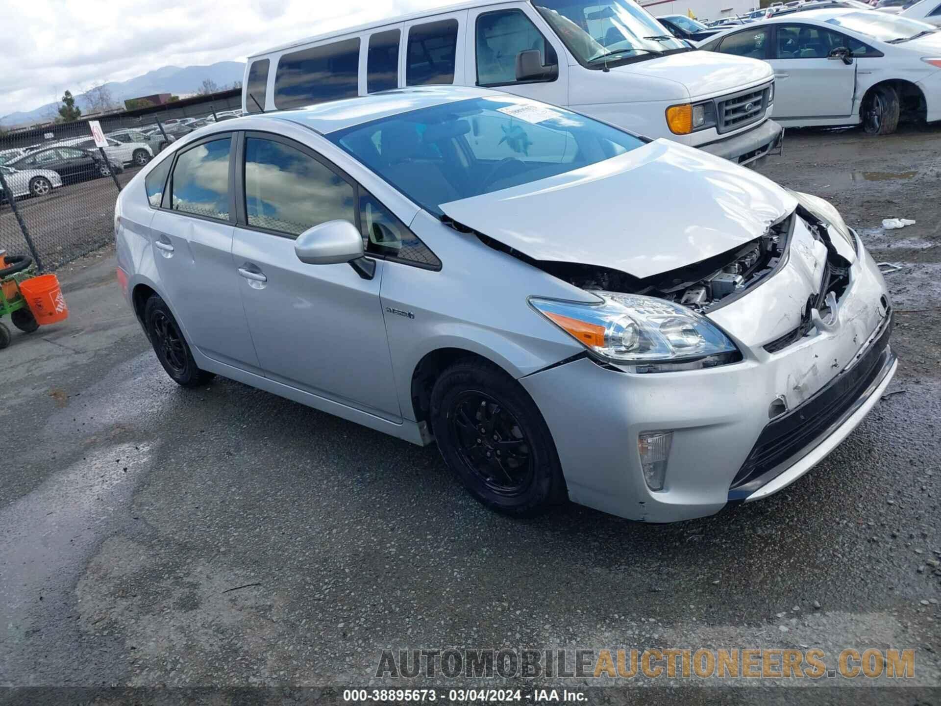 JTDKN3DU6F1976201 TOYOTA PRIUS 2015