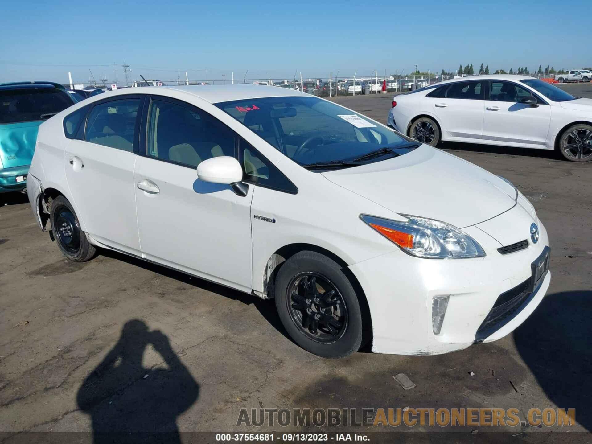 JTDKN3DU6F1986064 TOYOTA PRIUS 2015