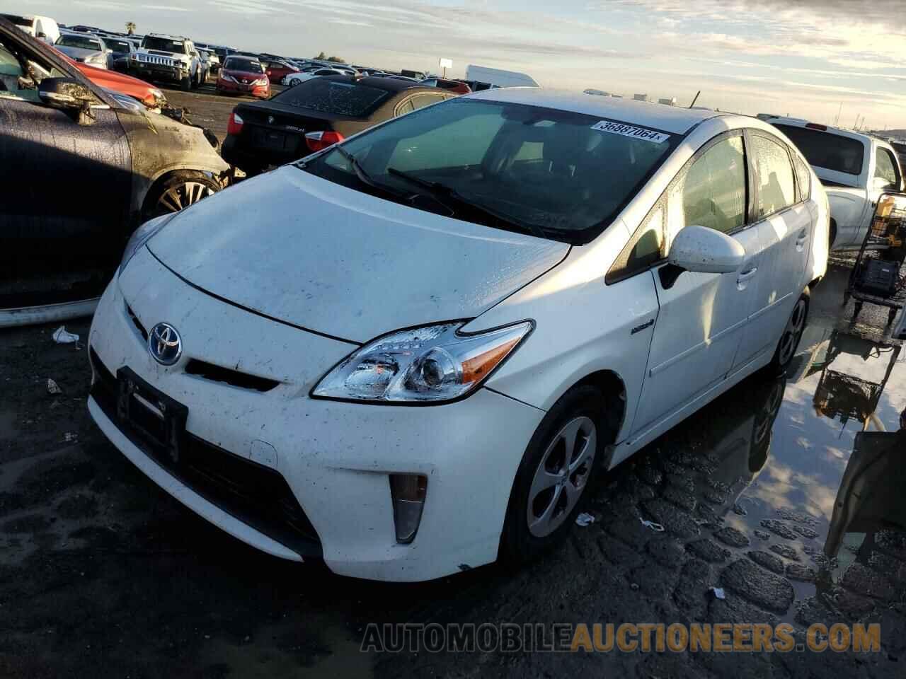 JTDKN3DU6F1986131 TOYOTA PRIUS 2015