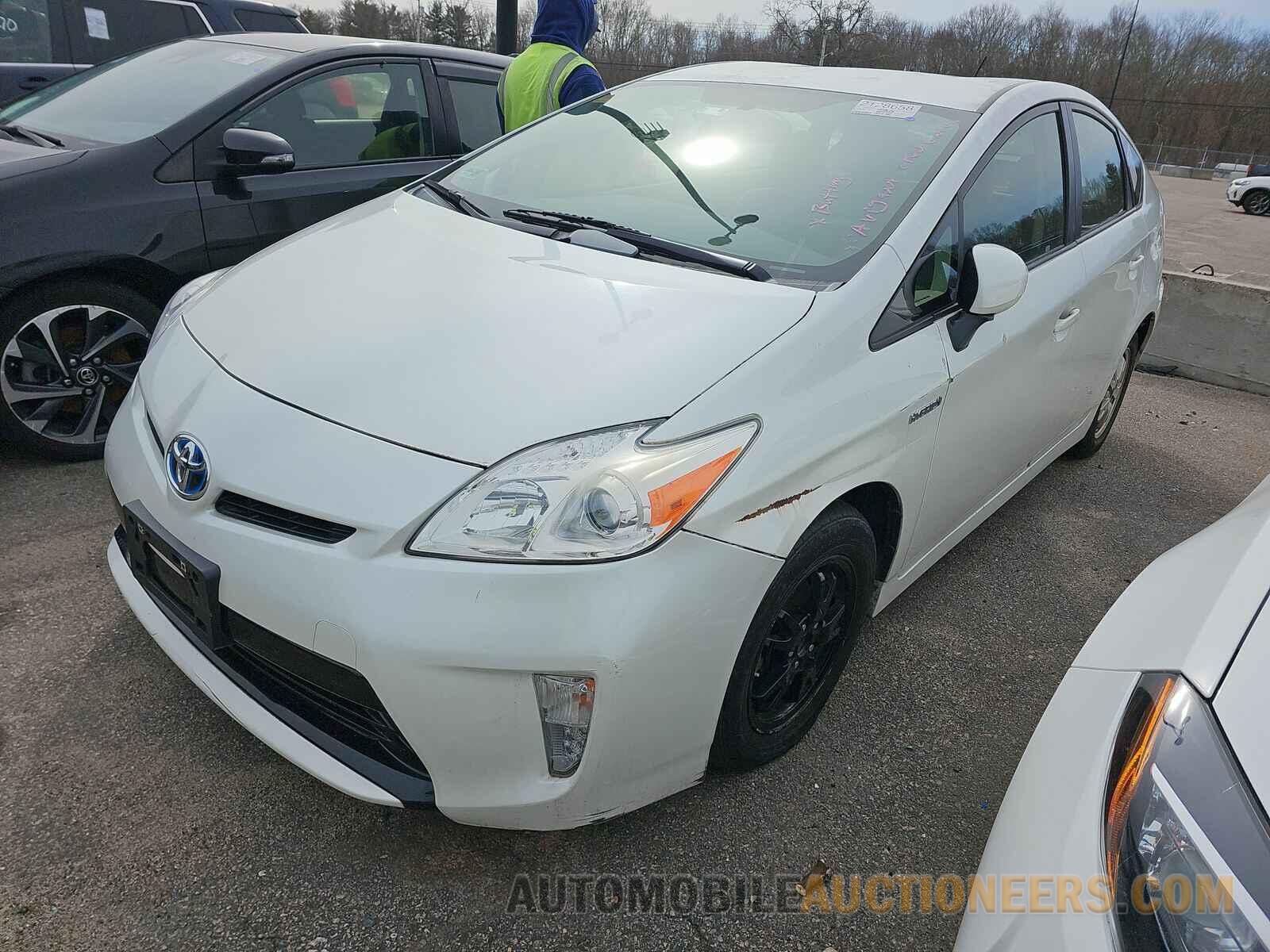 JTDKN3DU6F1994066 Toyota Prius 2015