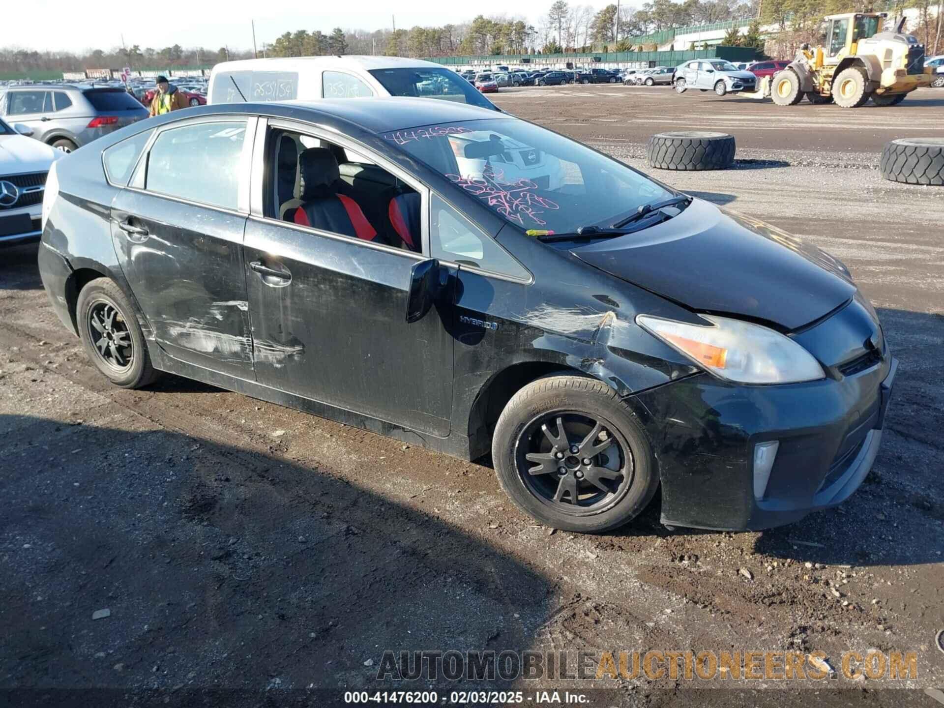 JTDKN3DU7E0382639 TOYOTA PRIUS 2014